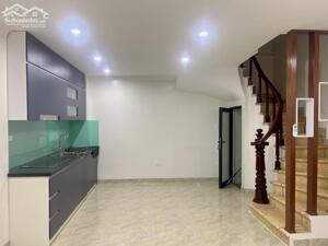 HOT HOT: BÁN NHÀ ĐÔNG LA, 5 TẦNG MỚI ĐẸP, 35M, 3.8 TỶ, ÔTÔ ĐỖ SÁT CỬA