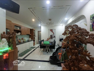 kẹt vốn ra gấp nhà kdc nam gia, p7 q8 hoàn công đủ giá tốt