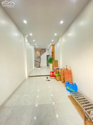 Cho thuê nhà Tựu Liệt, 30m2 x 4 tầng, 4 ngủ, chỉ 7.5 Triệu