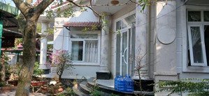 cần tiền, bán gấp căn biệt thự khuôn viên đất rộng 2370m2 sát đường dẫn cầu rạch miễu 2