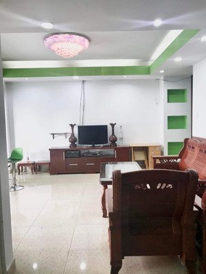 cần cho thuê căn hộ chung cư h1 đ/c 243 hoàng diệu, phường 9, quận 4, diện tích 75m2, 2 phòng ngủ,