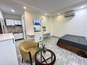 studio cao cấp - diện tích 35m2 - nội thất đầy đủ - toà nhà lớn, gần chợ tân phú