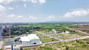 còn 1 nền duy nhất hướng bắc giá tốt nhất phù hợp cho khách mua ở và xây trọ cho thuê. chính chủ