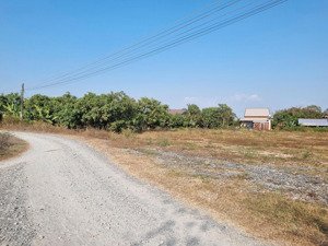 1550m2 cln phù hợp thổ cư, gần kcn. dân đông. 1,8 tỷ