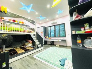 nhà 4 tầng khu đô thị 379 quang trung hướng đông nam dt 65m2