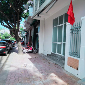 cho thuê mặt bằng làm văn phòng đường lạc long quân - tân tiến