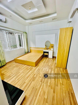 tôi chính chủ cần bán căn ccmm trương công giai 45m2*5t, nở hậu, 9pkk doanh thu 45tr/1 tháng