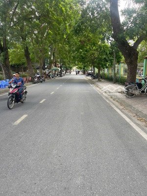 chính chủ em cần tiền muốn bán nhanh 63m2 yên sở trong làng ô tô đỗ cửa giá 5x