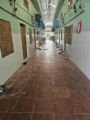 bán trọ uyên hưng tp tân uyên tổng dt 720m2 tc 626m2 thu nhập 85tr/th
