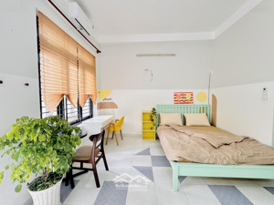 phòng ban công, tách bếp siêu rộng 45m2 - decor kiểu hàn