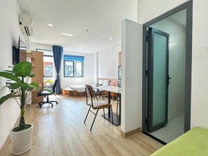 siêu phẩm | hình thật - giá thật - chuẩn căn hộ bancol decor full nt cực cao cấp - thang máy