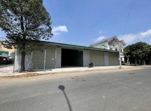 cho thuê kho góc 2 mặt tiền ngang 15m gần bệnh viện hoàn mỹ giá 32 triệu