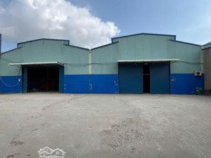 kho xưởng bãi 1.100m2 kho xây dựng 660m2 có điện 3 pha, đường cặp quốc lộ 1a, lộ container