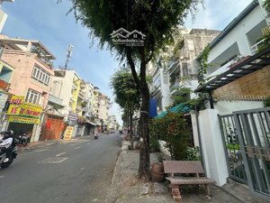 cho thuê nhà 4 tầng ngang 11 600m2 sàn - giá tốt