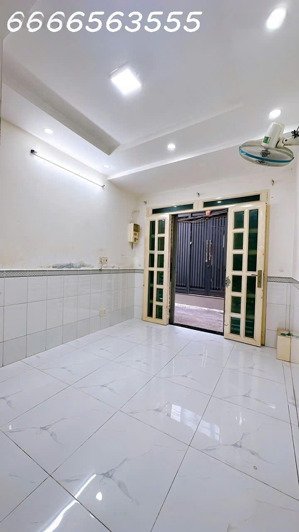 cho thuê nhà nguyên căn, đoàn văn bơ - quận 4 - 2pn- nhà mới - giá 8tr