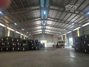 cho thuê xưởng 3200m2, 330tr kcn dĩ an 0907 838 118