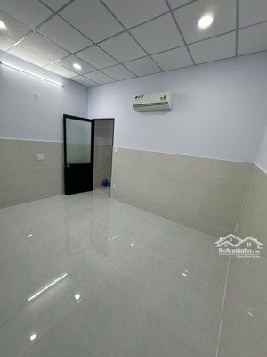 nhà cho thuê nguyên căn. không tiếp môi giới
- nhà mới xây xong tháng 10 100%
- hẻm 538 đoàn vă