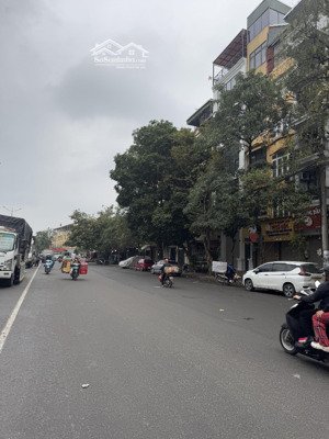 bán mặt phố hồng hà, ba đình: 91m, mặt tiền 4,5m, giá 21tỷ. ô tô tránh, kinh doanh.