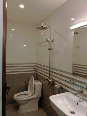 nhà triều khúc.cạnh trường cấp 2 tân triều.30m2.mt 4m.full nội thất.3 phòng ngủ.giá 5tỷ2