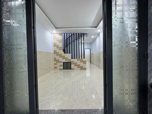 cho thuê nhà nguyên căn hẻm 538 đoàn văn bơ quận 4