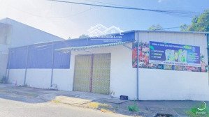 cho thuê kho 200 m2 góc 2 mặt tiền gần xe ford tiện chứa hàng
