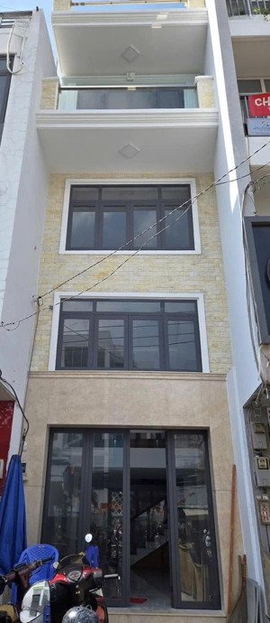 chính chủ cho thuê nhà mt cmt8 p.13 q.10 3,5x11 3l st 3pn 3wc nhà mới giá 23tr, 07 888666 98 ngân