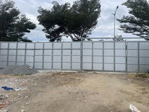 mặt bằng rộng đẹp, làm kho xưởng, nhà xe đều ổn