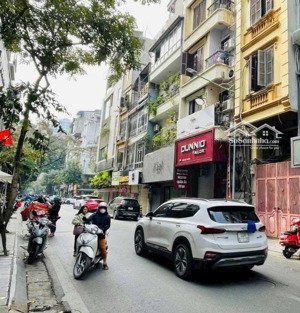 bán gấp đất tặng nhà 5 tầng,mặt phố trung tâm thanh trì,gần viện nội tiết,bv nông nghiệp