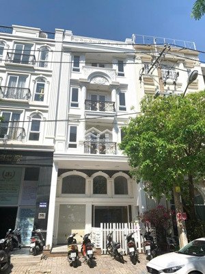 cho thuê cửa hàng ki ốt tại cao triều phát, q7, hcm, 135m2, chỉ với giá ưu đãi 25 triệu vnd