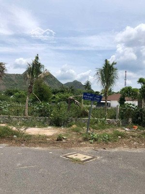 cho thuê đất đất 1000m2, hai mặt tiền tế hanh & huỳnh văn nghệ, tttp nha trang 30 triệu/tháng