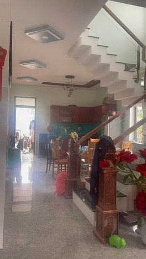 bán nhà 2 tầng diện tích lớn 285m2 mặt tiền dh2, phú thượng, hoà sơn