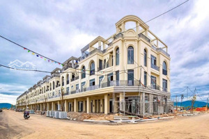 bán gấp nhà liền kề 80m2 trong khu đô thị, hỗ trợ vay 65% có ưu đãi khi thanh toán giãn tiến độ
