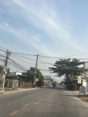 chính chủ bán nhanh lô đất mặt tiền ngay thị trấn đức hoà