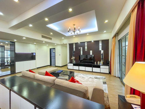 cho thuê căn hộ dịch vụ đẹp, 4 phòng ngủ tại tô ngọc vân, tây hồ, hà nội