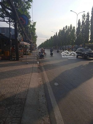 bán nền mặt tiền nguyễn văn cừ nối dài diện tích trên 250m , gần đại học y dược