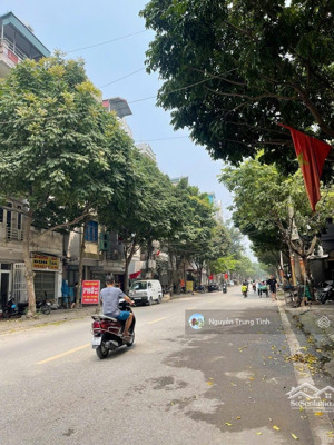 cho thuê tòa nhà làm văn phòng 4 tầng thang máy, khu đô thị văn phú hà đông giá 16 triệu / tháng