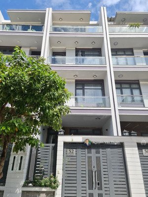 cực hot! nhà mới hoàn thiện, 5x21m, hầm + 4 tầng, rộng rãi, tiện nghi, ở & làm văn phòng