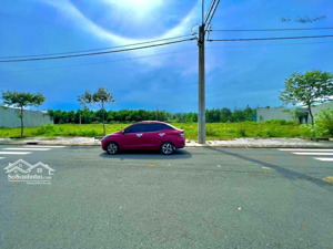 hạ giá rất sâu lô 300m2 (full thổ) đường lớn vỉa hè to, gần tđc long thọ - trục lê hồng phong.1tỷ89