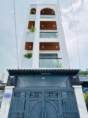 cho thuê nhà mt cư xá bình thới p8, q11, dt: 4,5x20m 3 lầu mới . 26tr tháng