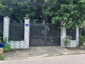 bán đất tặng nhà full thổ cư 210m2