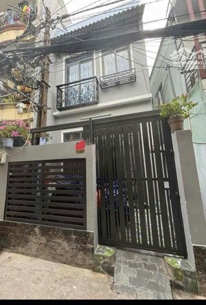 cho thuê nhà 300/4 điện biên phủ, p. 21, q. bình thạnh - ngang 4m, 1 lầu - 3pn