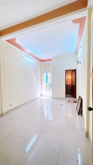 cho thuê nhà 2 phòng ngủ đoàn văn bơ quận 4
