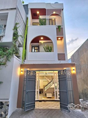 chính chủ cần ra gấp căn nhà-giá sở hữu chỉ 890tr!-ngay chợ quang vinh