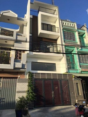 nhà mới mặt tiền nội bộ cư xá bình thới p8 q11 - 5x18m 5pn - có sẵn máy lạnh