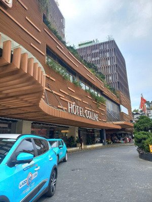 căn hộ vip cao cấp tại tầng 4 tòa nhà center chợ đà lạt . đi bộ vài phút ra bờ hồ xuân hương