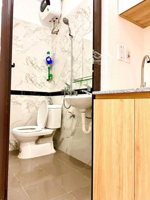 bán căn ccmn triều khúc.55m2.thang máy.15 phòng khép kín.doanh thu 60tr/tháng.giá 12tỷ5 lh hải
