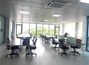 cho thuê văn phòng giá tốt quận 10, đường 3/2, dt 120m2, giá thuê 28 triệu/th. lh: 0975022587