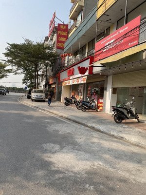 nhà 6tầng thang máy mặt phố phúc đam, quận bắc từ liêm, view vườn hoa quận 60m mặt tiền 4,3m 18,3ty