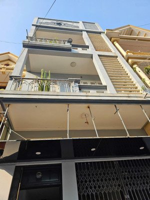 bán nhà 6 tỷ 3 tầng 92,5m2, 4pn, 3wc đường trần nguyên hãn, liên bảo, vĩnh yên, vĩnh phúc - hot!