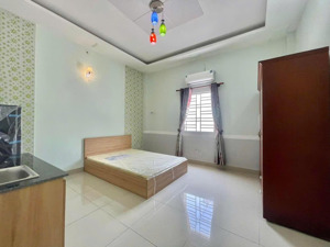 studio cửa sổ full nt ngay emart phan huy ích